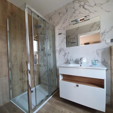 Alexandra Ii Miedzyzdroje