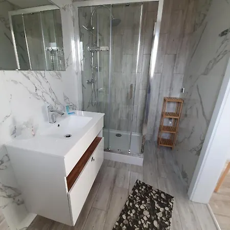 Alexandra Ii Miedzyzdroje