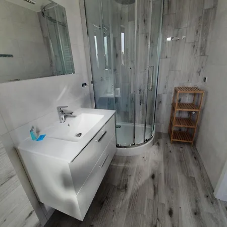 Alexandra Ii Appartement